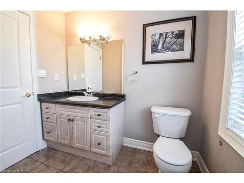 6 Gertrude Street, St. Catharines, ON - Indoor Photo Showing Bathroom