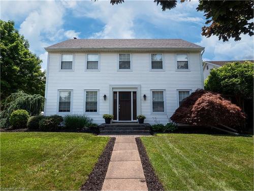 5 Grange Crescent, Niagara-On-The-Lake, ON - Outdoor With Facade