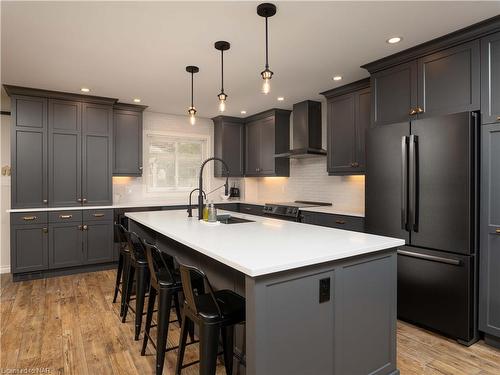 5 Grange Crescent, Niagara-On-The-Lake, ON - Indoor Photo Showing Kitchen With Upgraded Kitchen