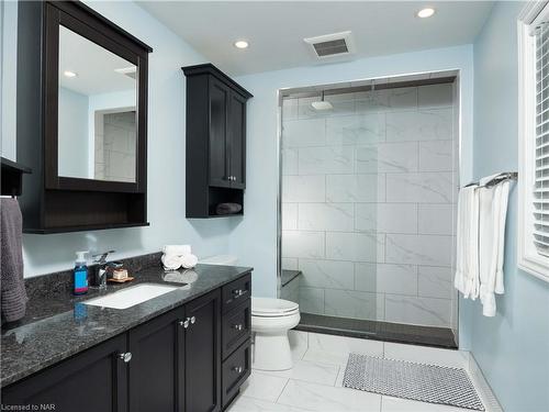 5 Grange Crescent, Niagara-On-The-Lake, ON - Indoor Photo Showing Bathroom