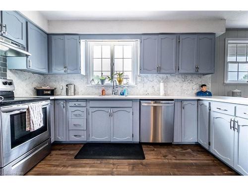 480 South Pelham Road, Welland, ON - Indoor Photo Showing Kitchen With Upgraded Kitchen