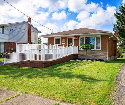 37 Bowden Street, Fort Erie, ON - Outdoor With Deck Patio Veranda