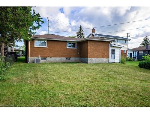 37 Bowden Street, Fort Erie, ON - Outdoor With Exterior