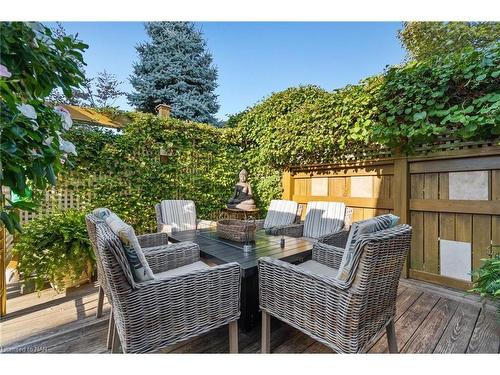 2 Chardonnay Place, Niagara-On-The-Lake, ON - Outdoor With Deck Patio Veranda