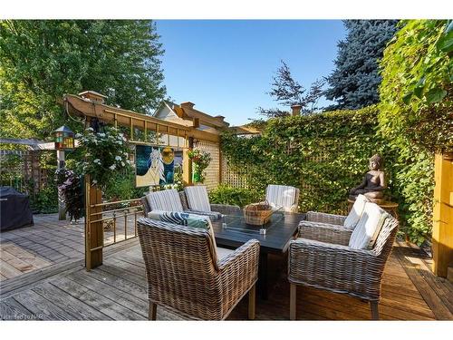 2 Chardonnay Place, Niagara-On-The-Lake, ON - Outdoor With Deck Patio Veranda With Exterior