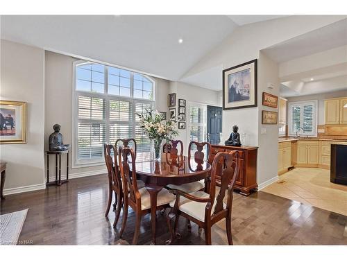 2 Chardonnay Place, Niagara-On-The-Lake, ON - Indoor Photo Showing Dining Room