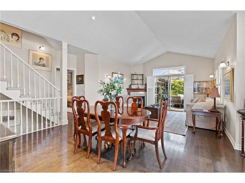 2 Chardonnay Place, Niagara-On-The-Lake, ON - Indoor Photo Showing Dining Room