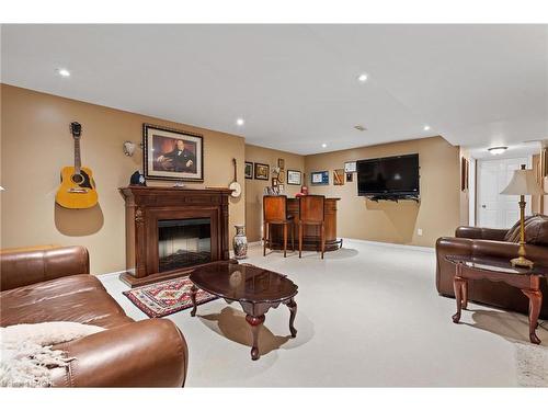 2 Chardonnay Place, Niagara-On-The-Lake, ON - Indoor Photo Showing Living Room With Fireplace