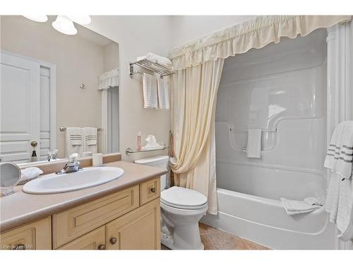 2 Chardonnay Place, Niagara-On-The-Lake, ON - Indoor Photo Showing Bathroom