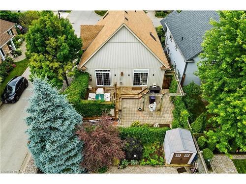 2 Chardonnay Place, Niagara-On-The-Lake, ON - Outdoor With Facade