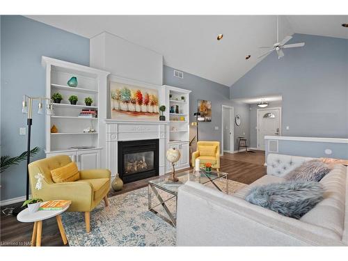 353 South Pelham Road, Welland, ON - Indoor Photo Showing Living Room With Fireplace