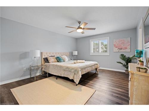 353 South Pelham Road, Welland, ON - Indoor Photo Showing Bedroom