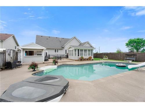 353 South Pelham Road, Welland, ON - Outdoor With In Ground Pool