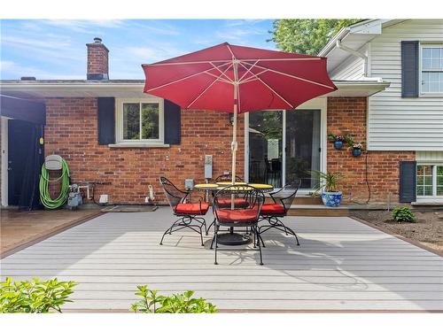 5 Loyalist Court, Niagara-On-The-Lake, ON - Outdoor With Deck Patio Veranda With Exterior