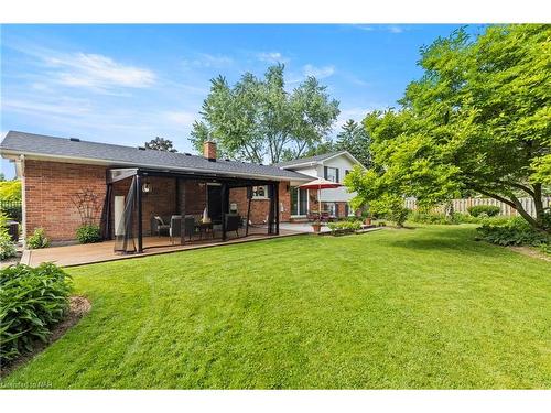 5 Loyalist Court, Niagara-On-The-Lake, ON - Outdoor With Deck Patio Veranda