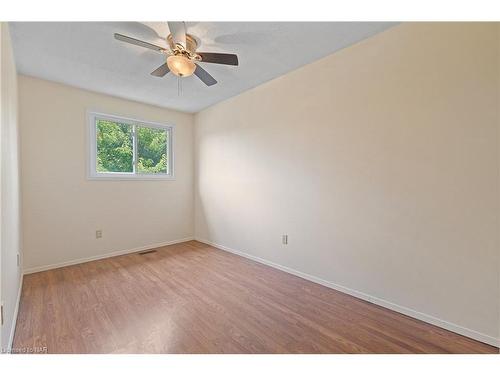 8-102 Silvan Drive, Welland, ON - Indoor Photo Showing Other Room