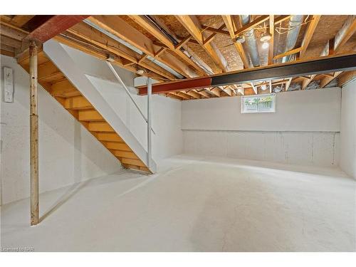 8-102 Silvan Drive, Welland, ON - Indoor Photo Showing Basement