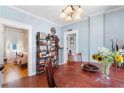 59 Woodland Avenue, St. Catharines, ON - Indoor Photo Showing Dining Room