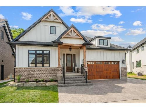 7 Fedorkow Lane, Niagara-On-The-Lake, ON - Outdoor With Facade