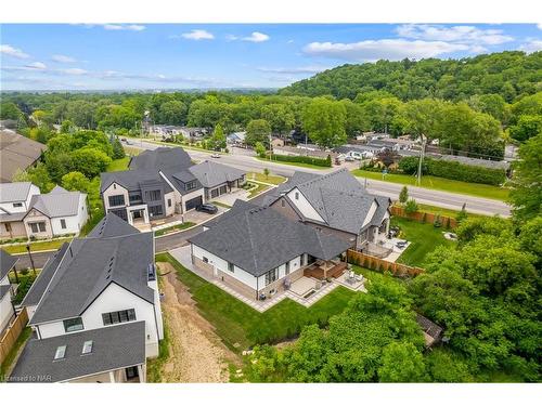 7 Fedorkow Lane, Niagara-On-The-Lake, ON - Outdoor With View