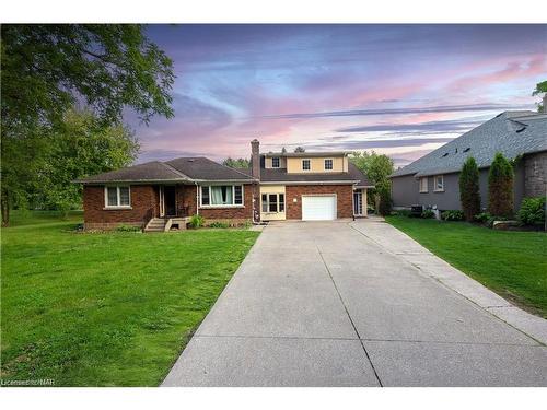 2204 Portage Road, Niagara Falls, ON - Outdoor With Facade