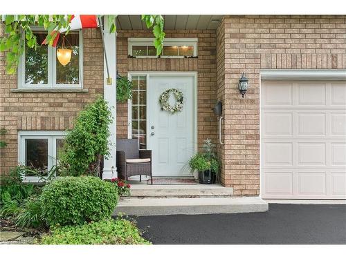 27 Cozocar Crescent, St. Catharines, ON - Outdoor