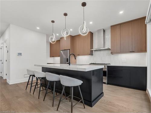 153G Port Robinson Road, Fonthill, ON - Indoor Photo Showing Kitchen With Upgraded Kitchen