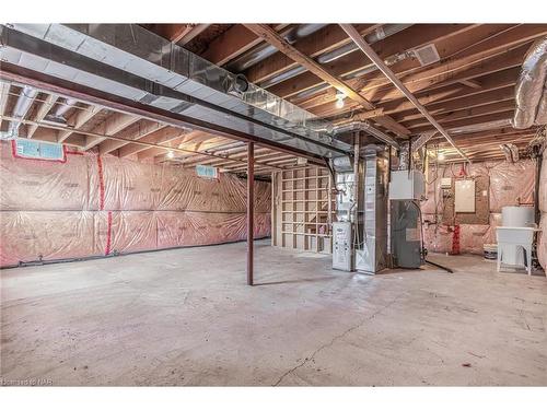 6165 Eaglewood Drive, Niagara Falls, ON - Indoor Photo Showing Basement