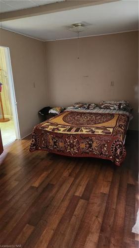 12225 Lakeshore Street, Wainfleet, ON - Indoor Photo Showing Bedroom