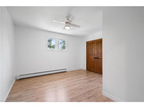 3054 Thunder Bay Road, Ridgeway, ON - Indoor Photo Showing Other Room