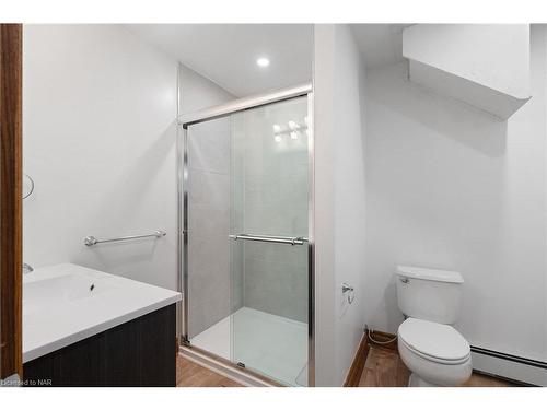 3054 Thunder Bay Road, Ridgeway, ON - Indoor Photo Showing Bathroom