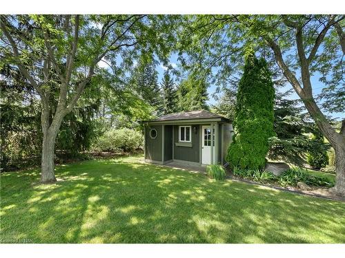 8113 Fatima Court, Niagara Falls, ON - Outdoor