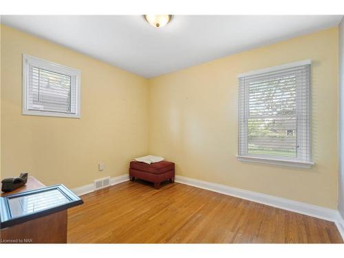 149 South Drive, St. Catharines, ON - Indoor Photo Showing Other Room