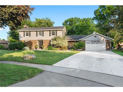 7100 Waterloo Drive, Niagara Falls, ON - Outdoor With Facade