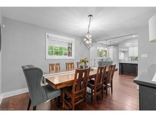 7100 Waterloo Drive, Niagara Falls, ON - Indoor Photo Showing Dining Room