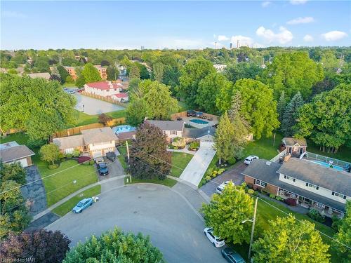 7100 Waterloo Drive, Niagara Falls, ON - Outdoor With View