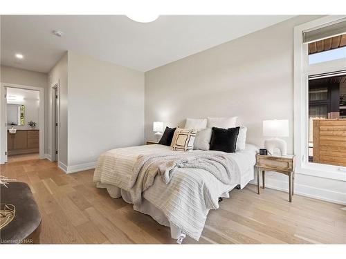 21 Taliesin Trail, Welland, ON - Indoor Photo Showing Bedroom