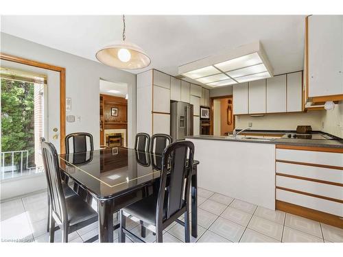 53 Chancery Circle, St. Catharines, ON - Indoor Photo Showing Dining Room