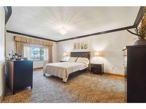 53 Chancery Circle, St. Catharines, ON - Indoor Photo Showing Bedroom