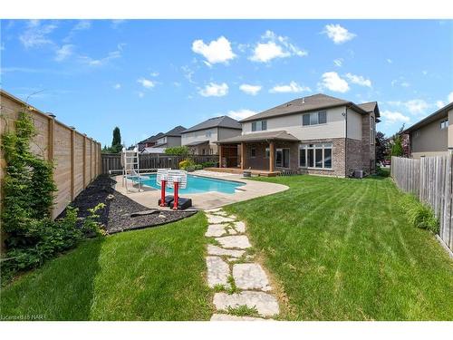 199 Tuliptree Road, Thorold, ON - Outdoor With In Ground Pool With Backyard With Exterior