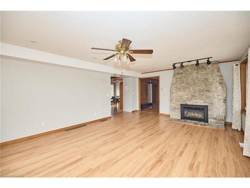 3205 Poplar Avenue, Fort Erie, ON - Indoor With Fireplace