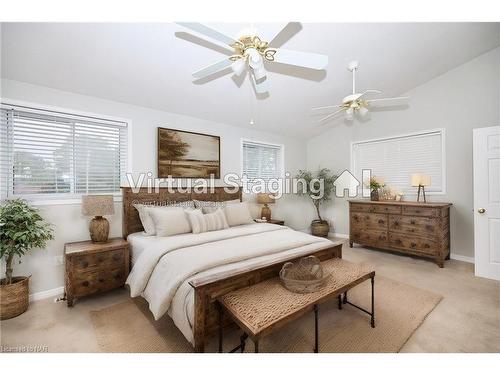 3205 Poplar Avenue, Fort Erie, ON - Indoor Photo Showing Bedroom