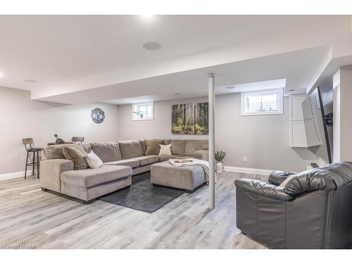 20 Jubilee Drive, St. Catharines, ON - Indoor Photo Showing Basement