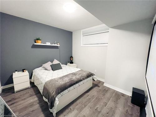 60-6705 Cropp Street, Niagara Falls, ON - Indoor Photo Showing Bedroom