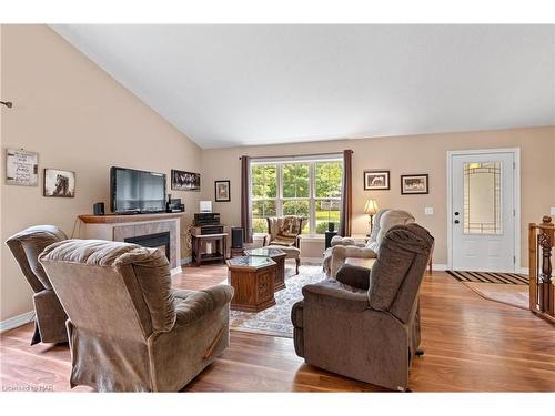 3378 Hyman Avenue, Ridgeway, ON - Indoor Photo Showing Living Room With Fireplace