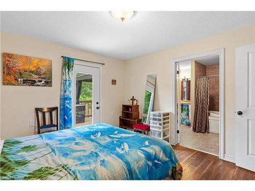 3378 Hyman Avenue, Ridgeway, ON - Indoor Photo Showing Bedroom