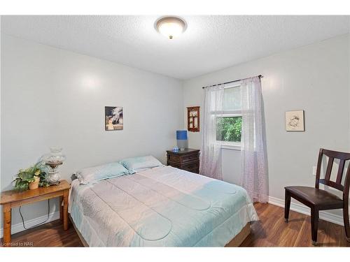 3378 Hyman Avenue, Ridgeway, ON - Indoor Photo Showing Bedroom