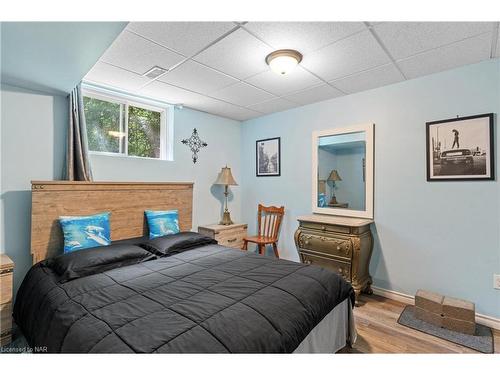 3378 Hyman Avenue, Ridgeway, ON - Indoor Photo Showing Bedroom