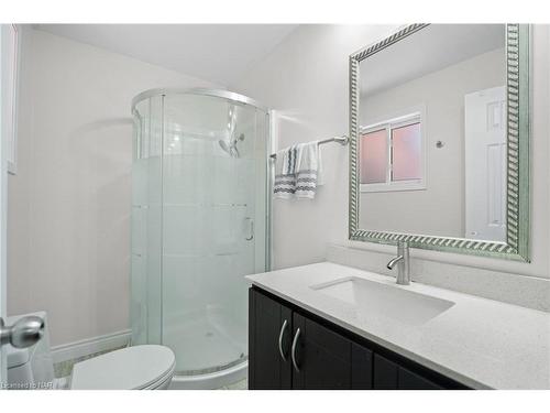 67 Page Drive, Welland, ON - Indoor Photo Showing Bathroom