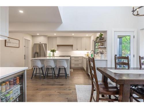 12 Scottdale Court, Pelham, ON - Indoor Photo Showing Dining Room